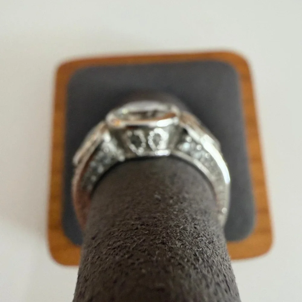 Silver Tone Three Stone Clear‎ Bezel Set Filigree Ring Size 7 PP48